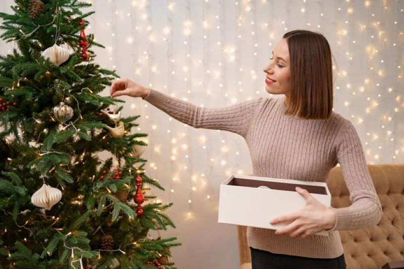 Complementing your Flocked Christmas Trees with Simple DIY Crafts